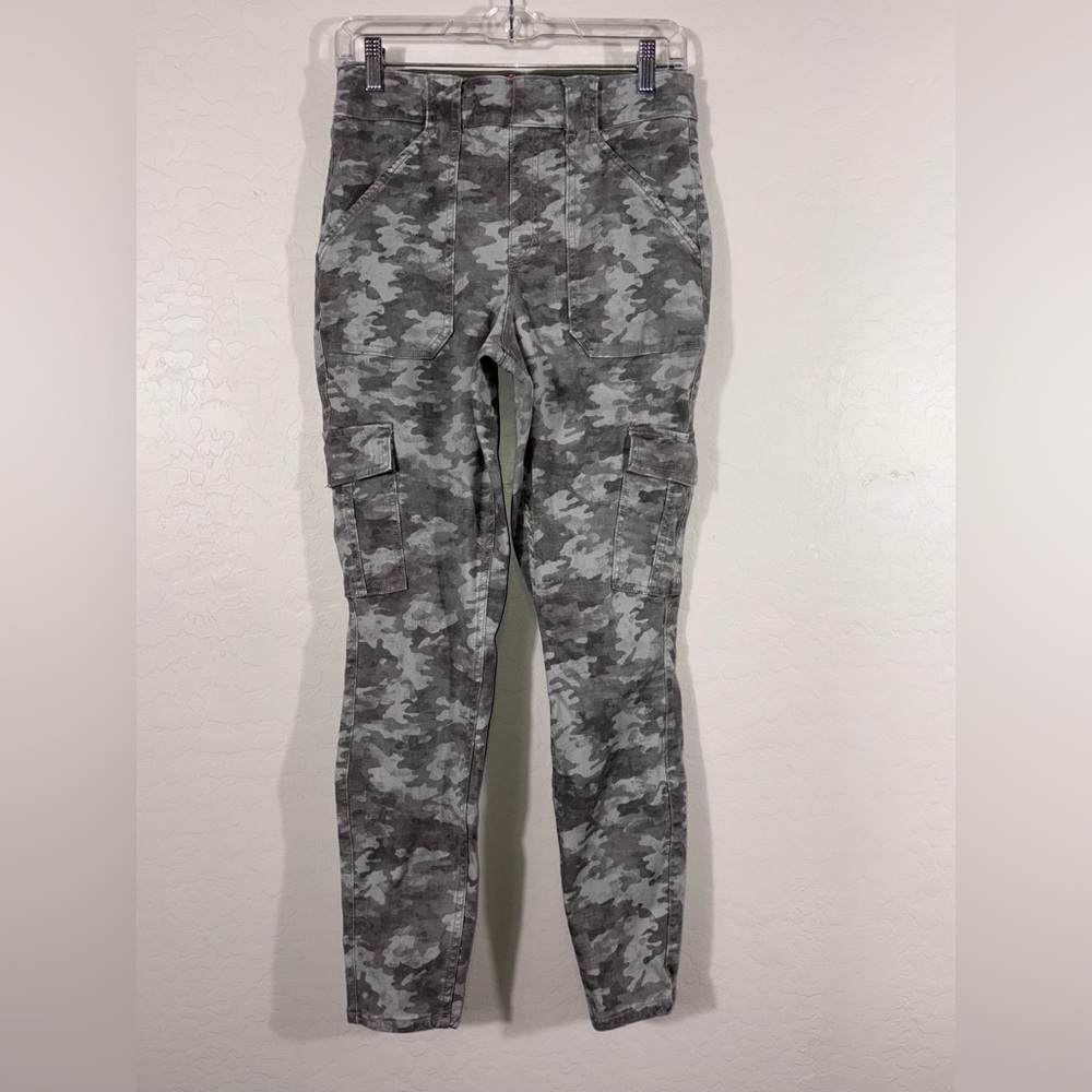 Spanx Stretch Twill Ankle Cargo‎ Pants Size L Stone Wash Camo Shapewear Military